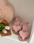 Sandalo in pelle rosa