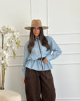 Camicia a righe celeste