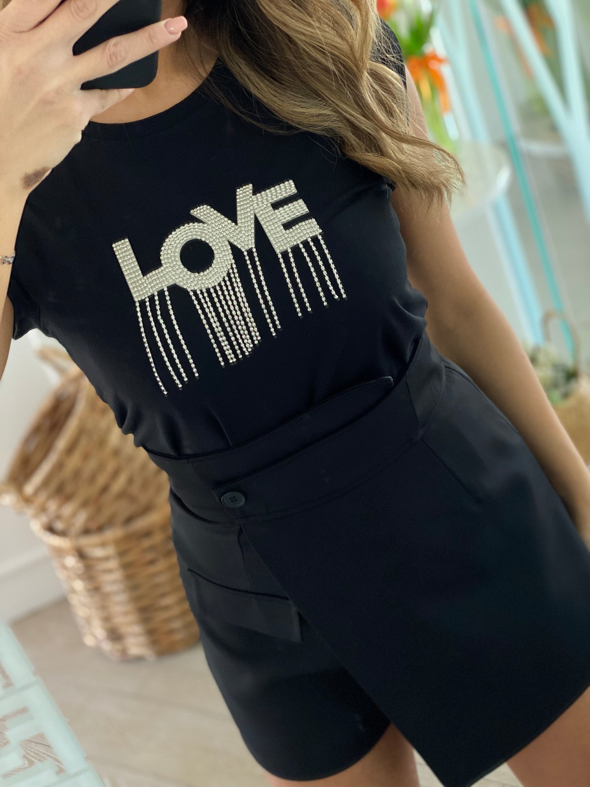 t-shirt love nera