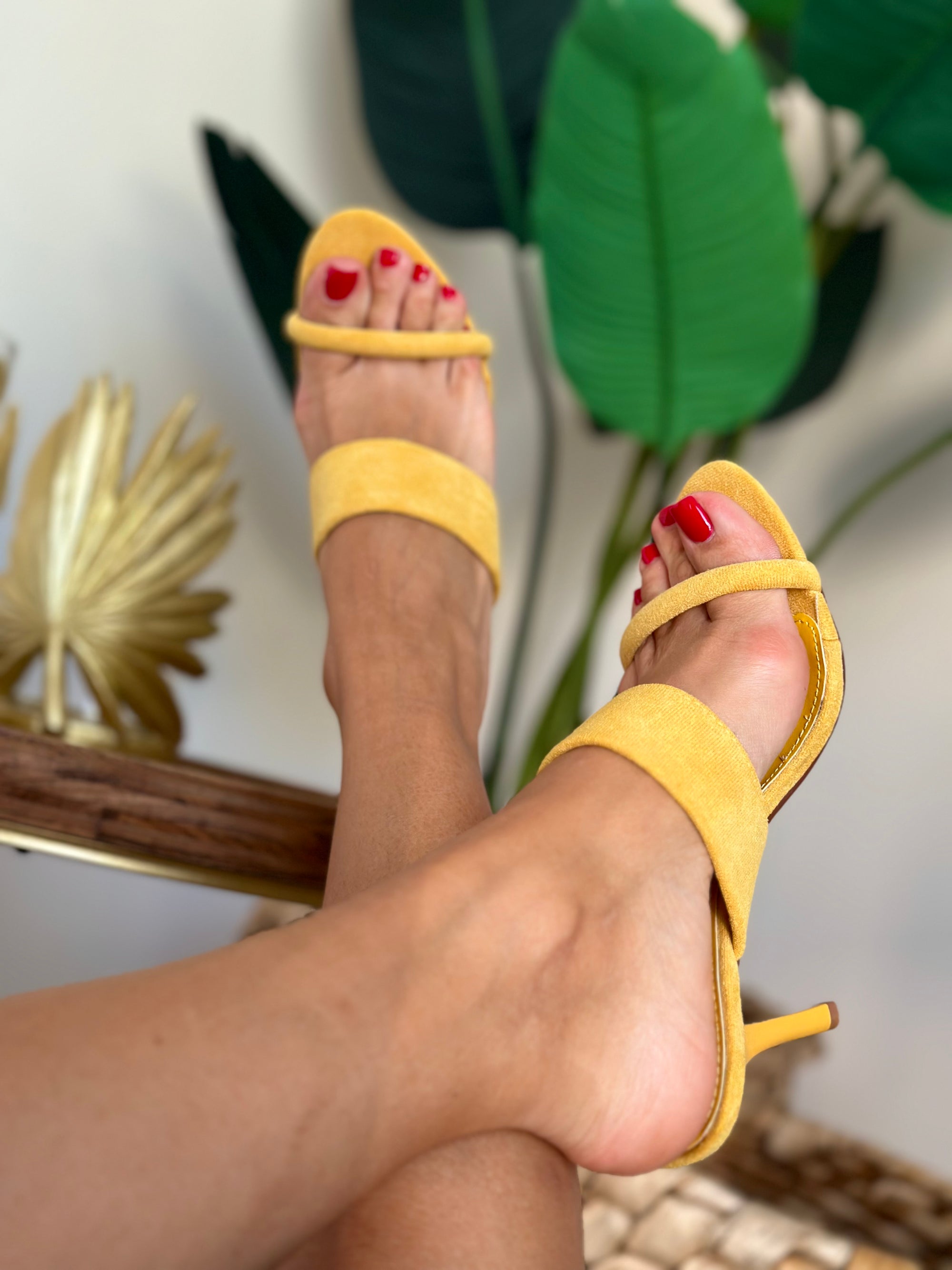 sandalo giallo