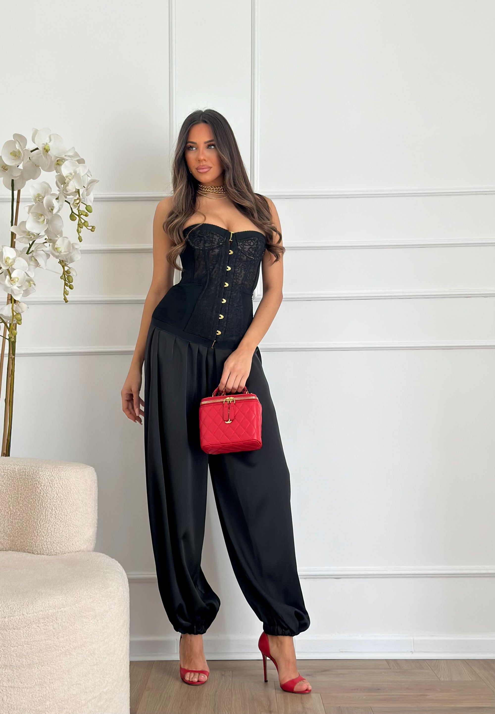 Bustino in pizzo nero