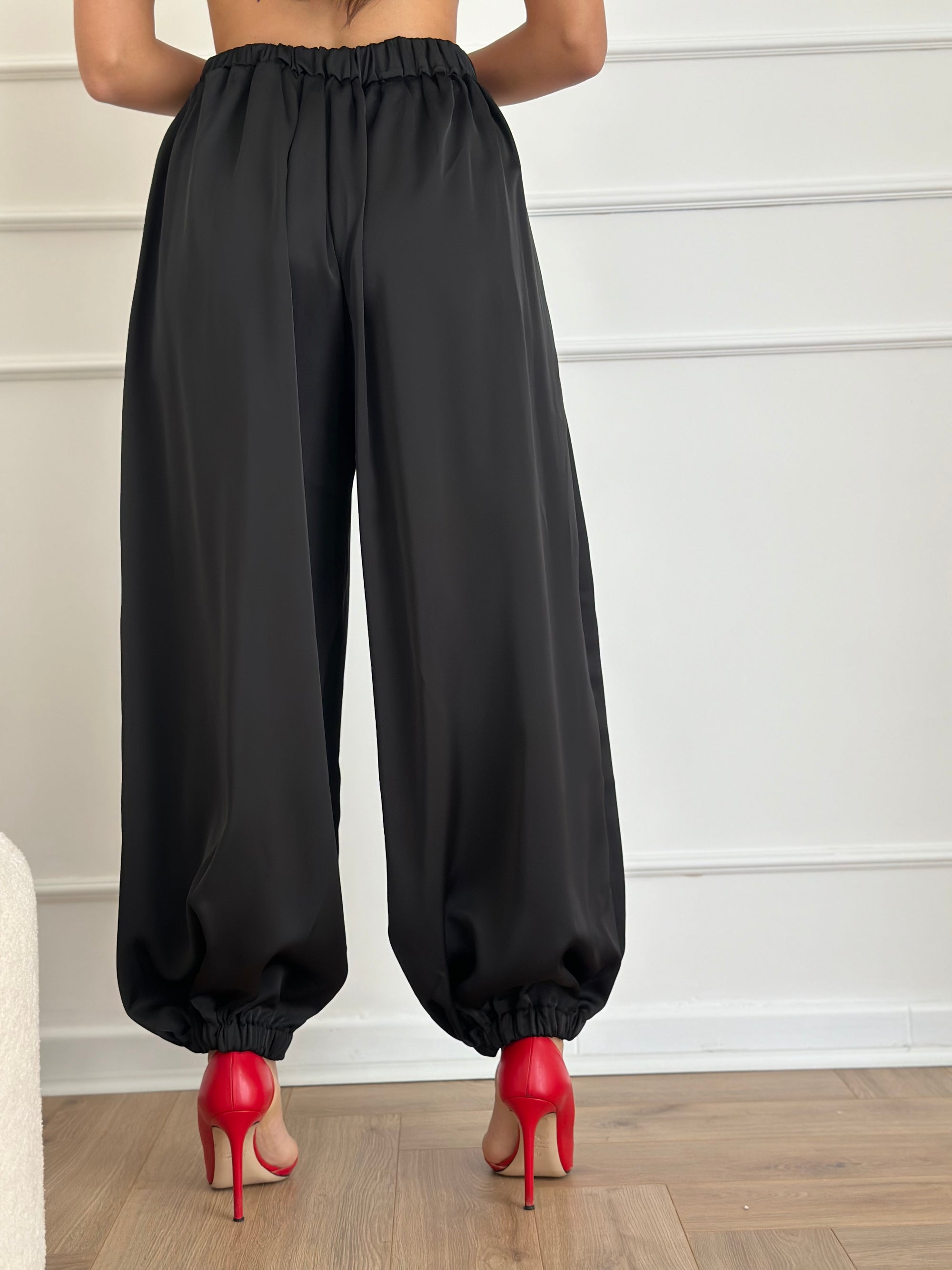 Pantalone in raso nero