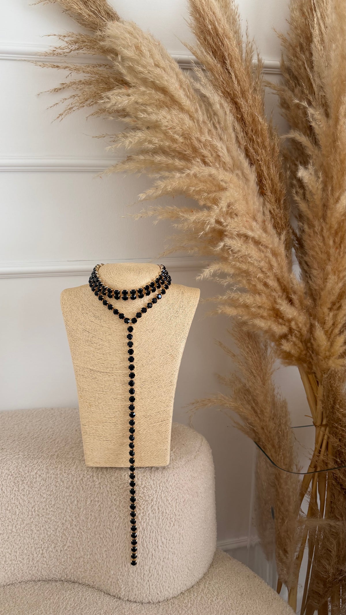 Choker gioiello nero