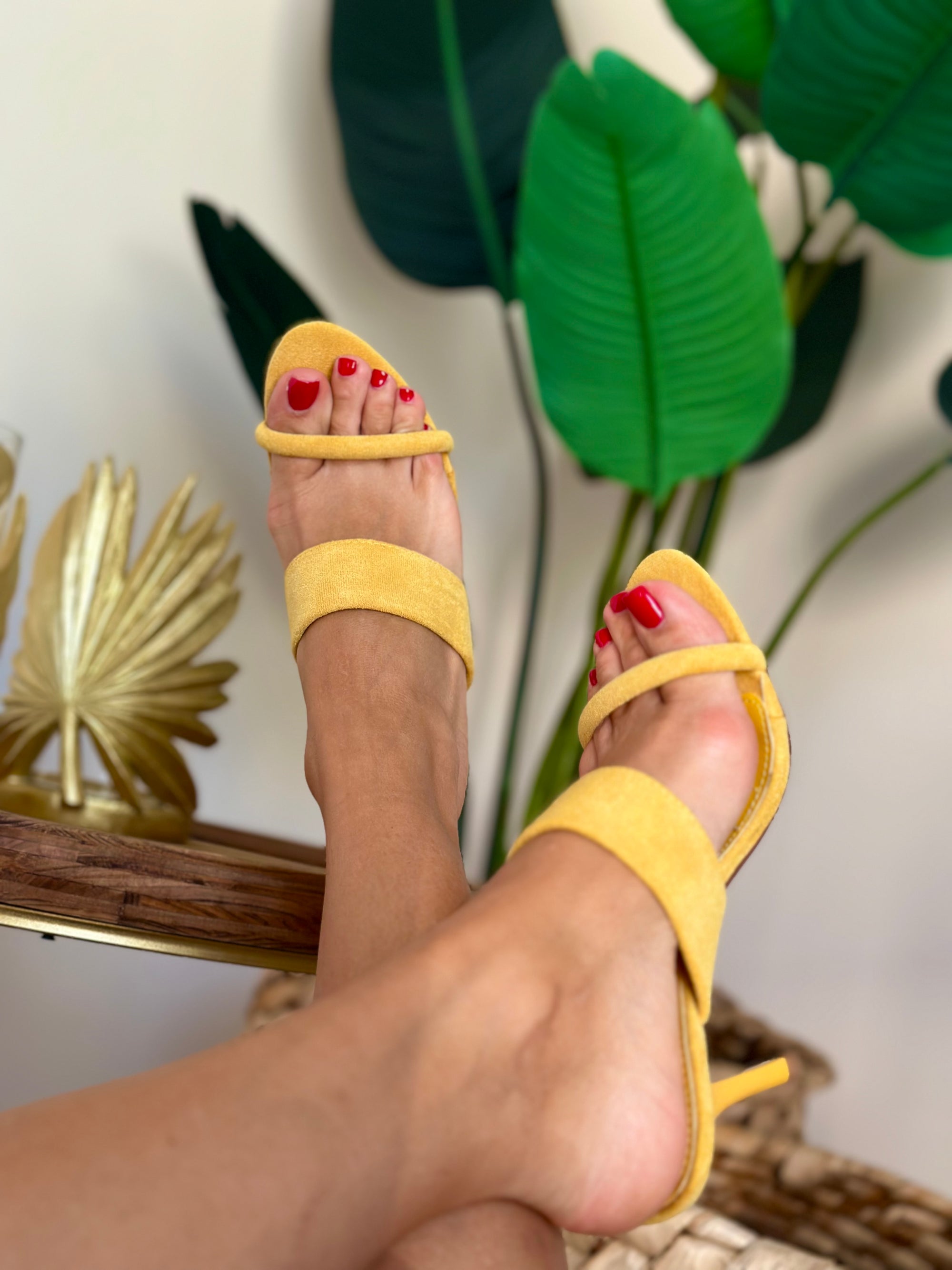 sandalo giallo