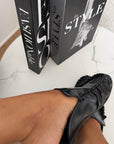 slipper black