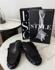 slipper black